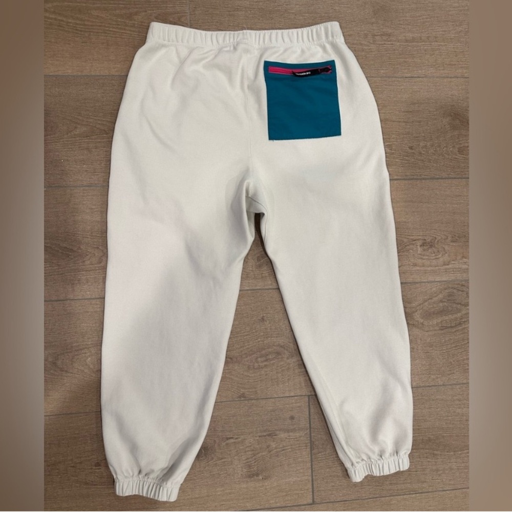 The North Face Cream Teal Knee Patch Fleece Joggers Pink Accents L - Picture 3 of 9